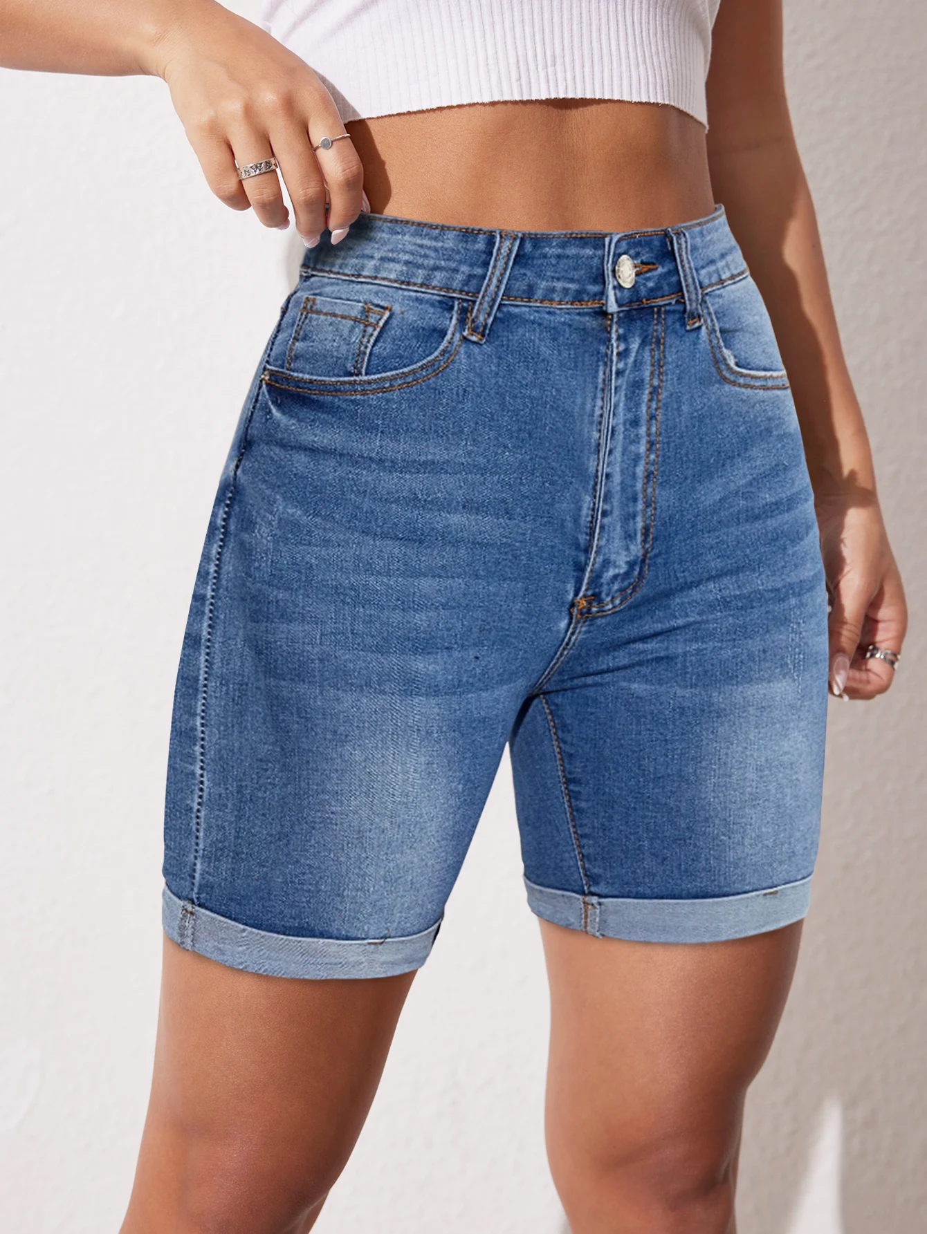 High Waisted Cow Short Pants